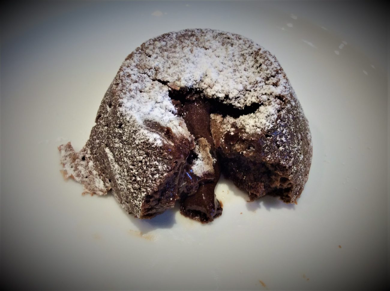 Molten chocolate lava cake